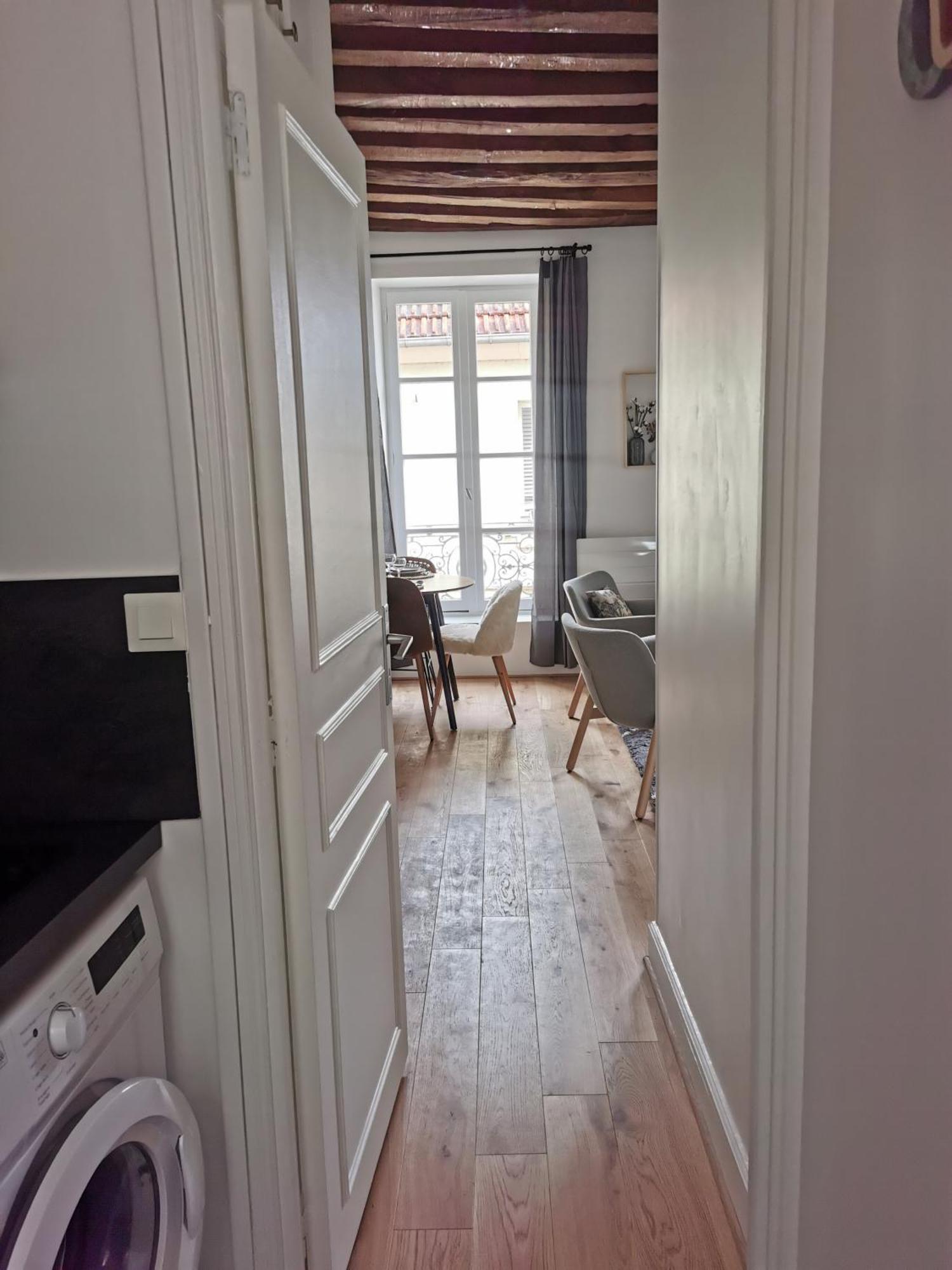 Saint-ger, What Else ! Apartment